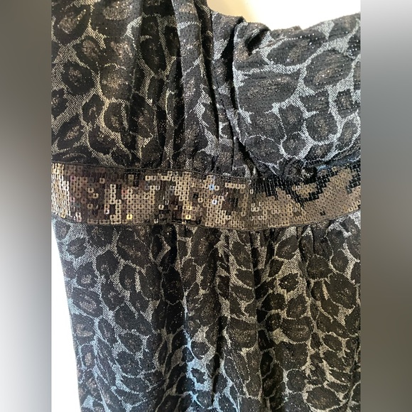 Sparkly sequin strapless plus size animal print glitter dress - Picture 2 of 5